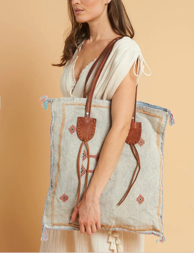 Z & L - Kilim Shoulder Bag