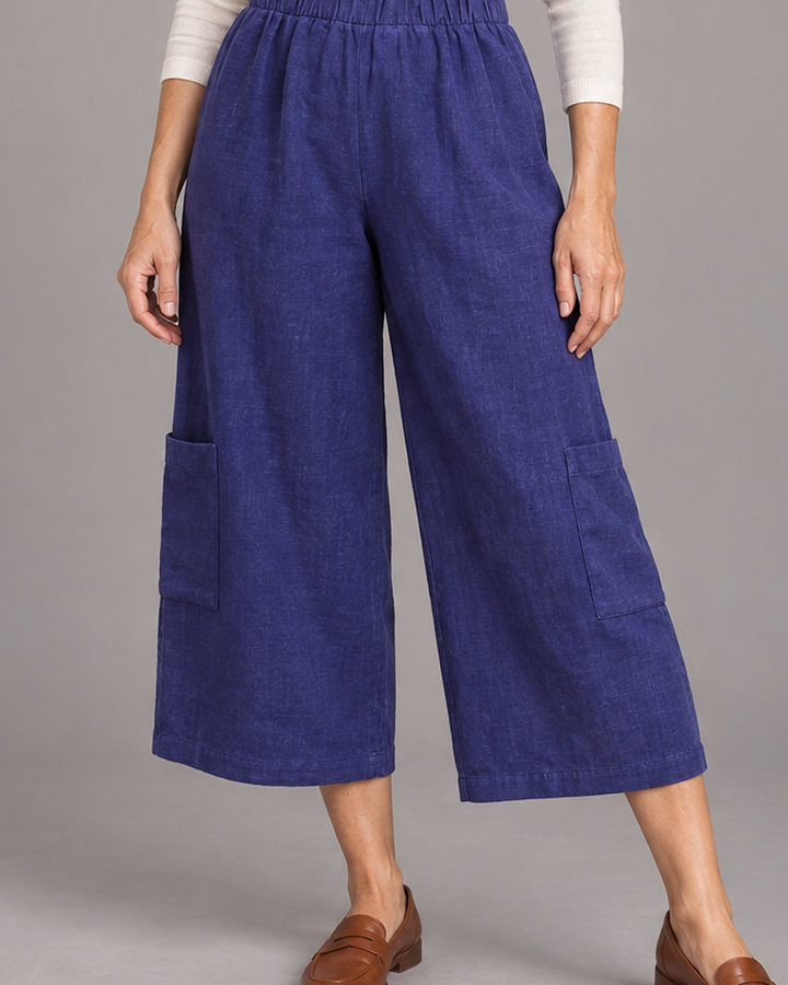 Bryn Walker Casbah Pant in Ursa, heavy linen, detail view on model