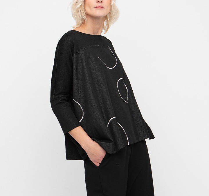 Ozai N Ku - Circle Pullover