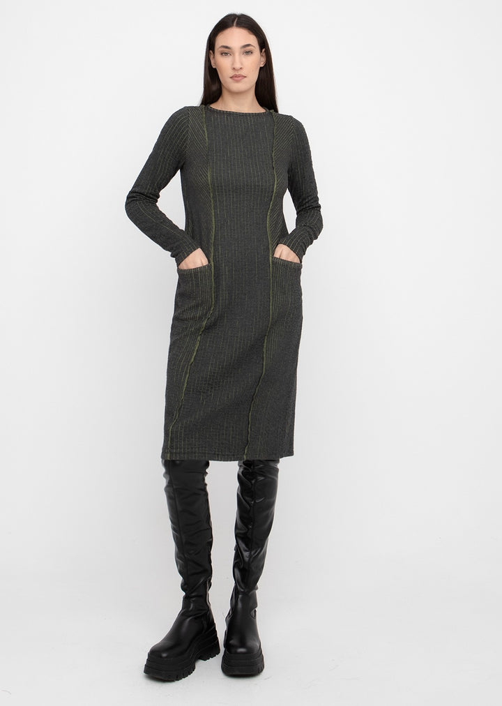 Ozai N Ku - Contrast-Stitch Pocket Midi Dress