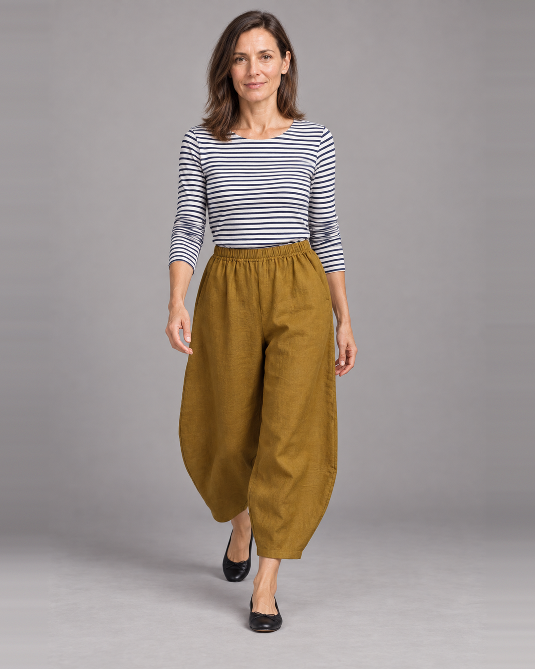 Bryn Walker Oliver Pant in Honeycomb, heavy linen, front view on model