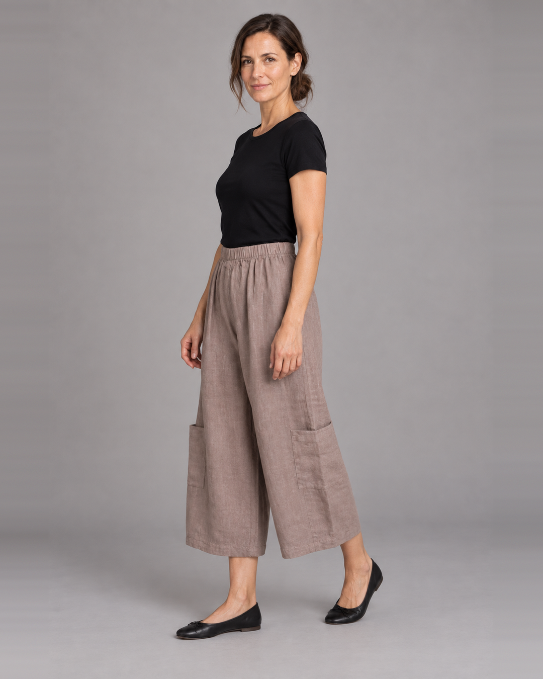 Bryn Walker Casbah Pant in Owl, light linen, front view on model