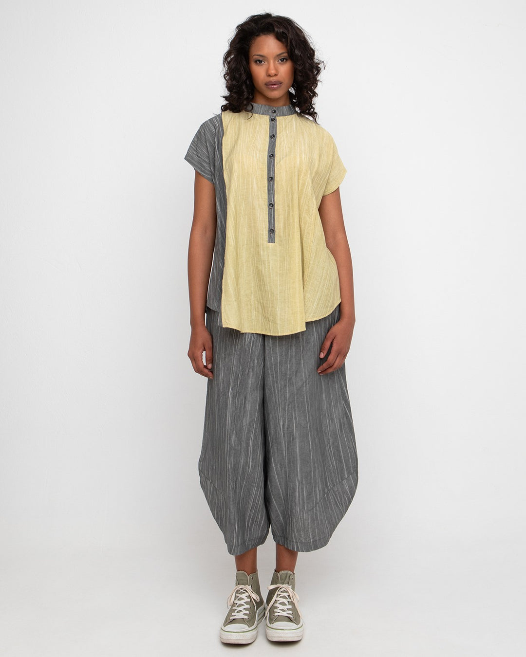 Ozai N Ku Mellow Popover Top, Butter/Slate FINAL SALE ITEM