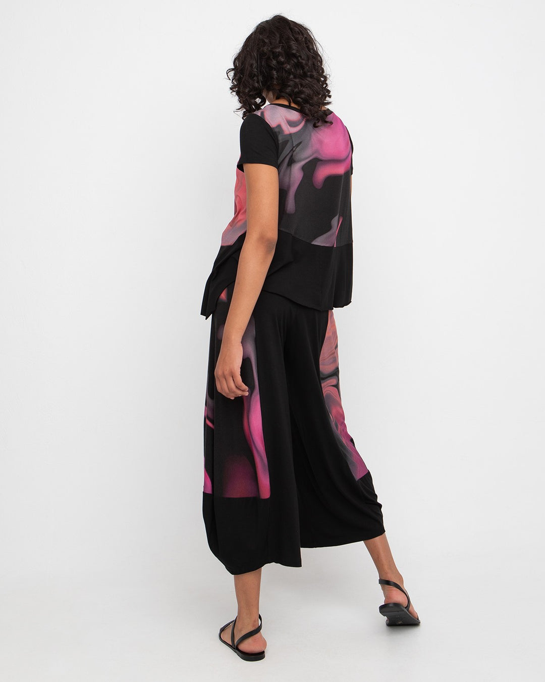 Ozai N Ku Go Go Reversible Tee, Rose Swirl FINAL SALE ITEM