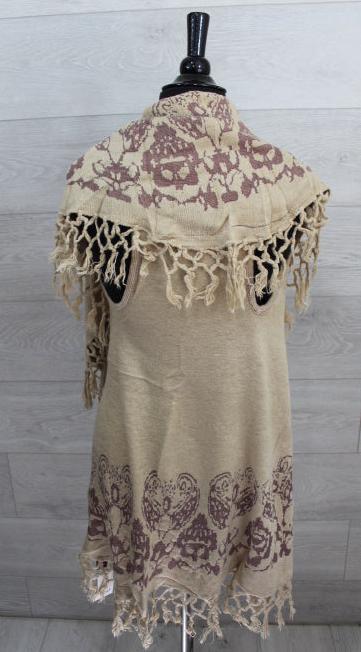 Sleeveless Fringed Shawl