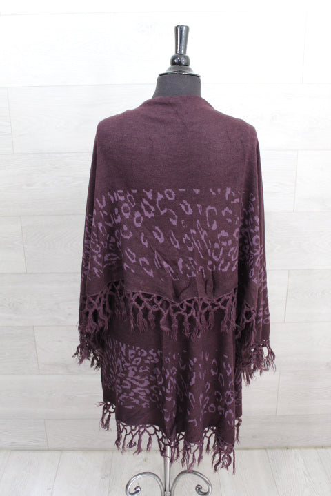 Sleeveless Fringed Shawl