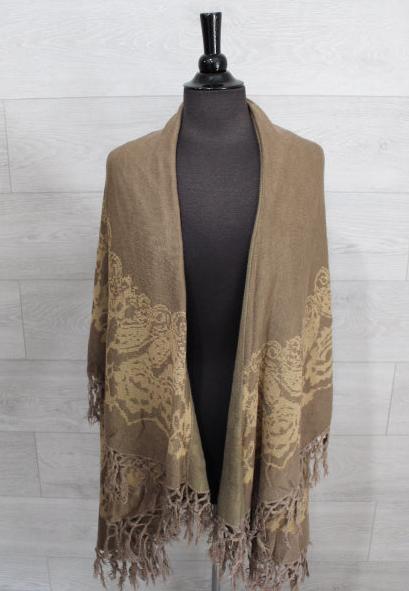 Sleeveless Fringed Shawl