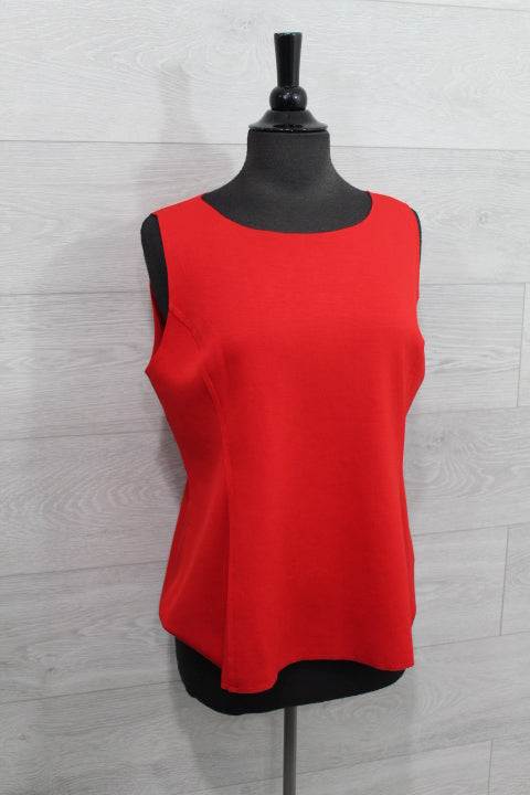 IC Collection - CUT EDGE CONTRAST TOP STITCH SLEEVELESS TOP