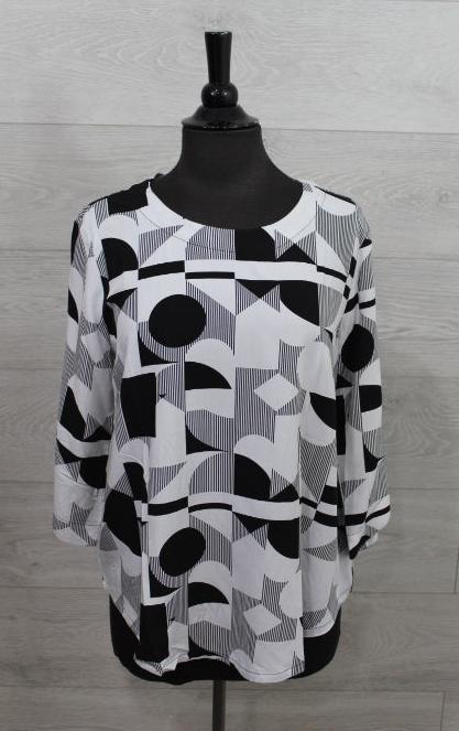 Focus Clothing - Black and White Long Sleeve Top