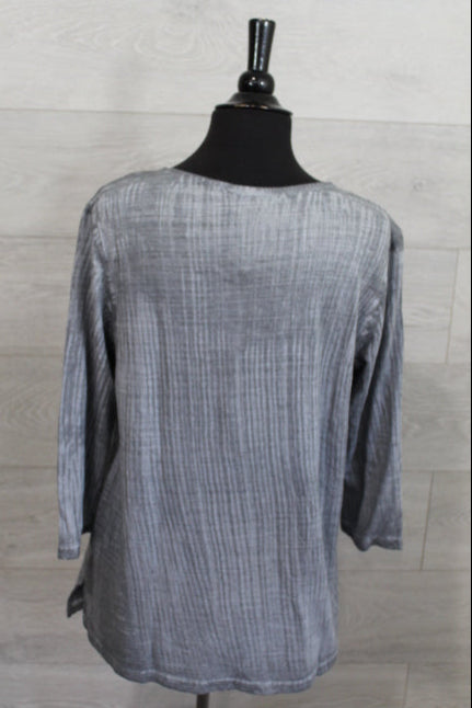 Focus Clothing - V NECK 3/4 SLEEVE TOP FINAL SALE ITEM