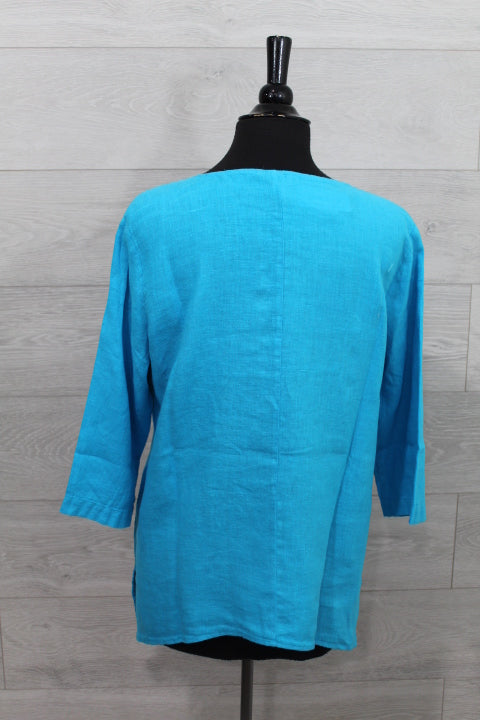 Focus Clothing - V neck Tunic Top FINAL SALE ITEM