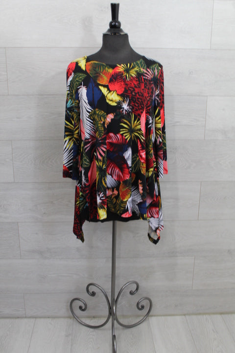 Focus Clothing - 3/4 sleeve tropical top FINAL SALE ITEM