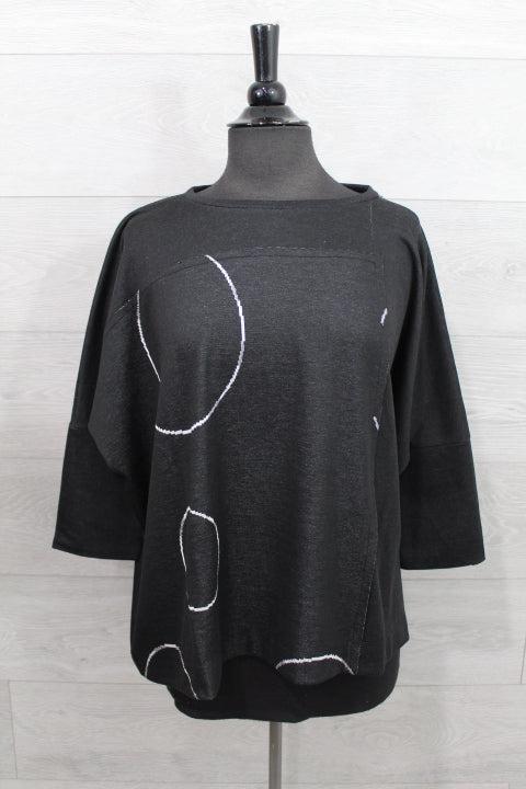 Ozai N Ku - Circle Pullover