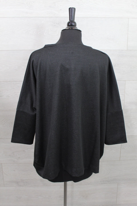 Ozai N Ku - Circle Pullover