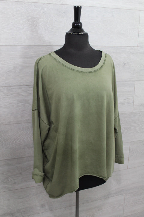 Boutique Karma -  One Size Top Pullover