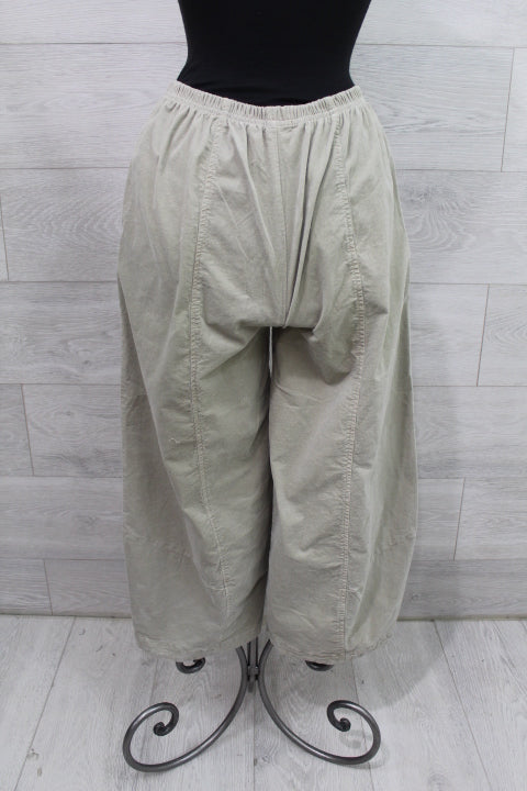 Cut Loose Mini Corduroy - Lantern Pant
