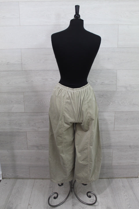 Cut Loose Mini Corduroy - Lantern Pant