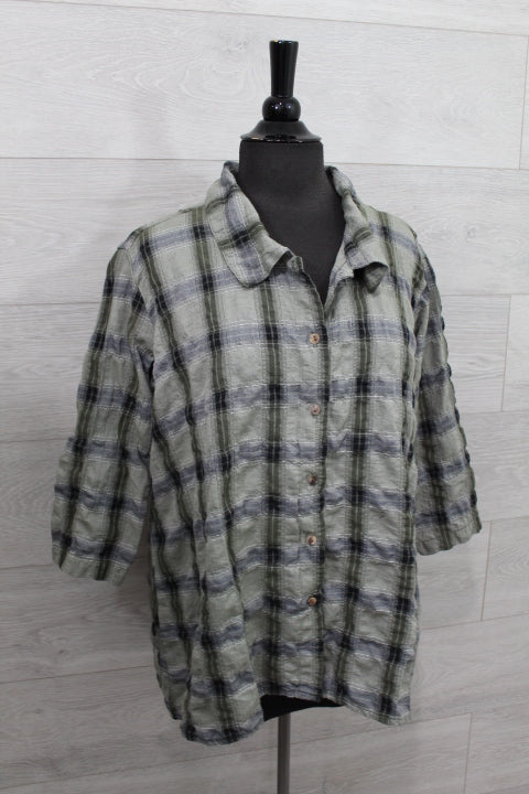 Cut Loose Crinkle Plaid - High Low Shirt