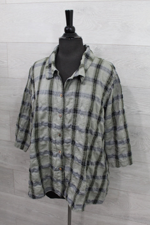 Cut Loose Crinkle Plaid - High Low Shirt