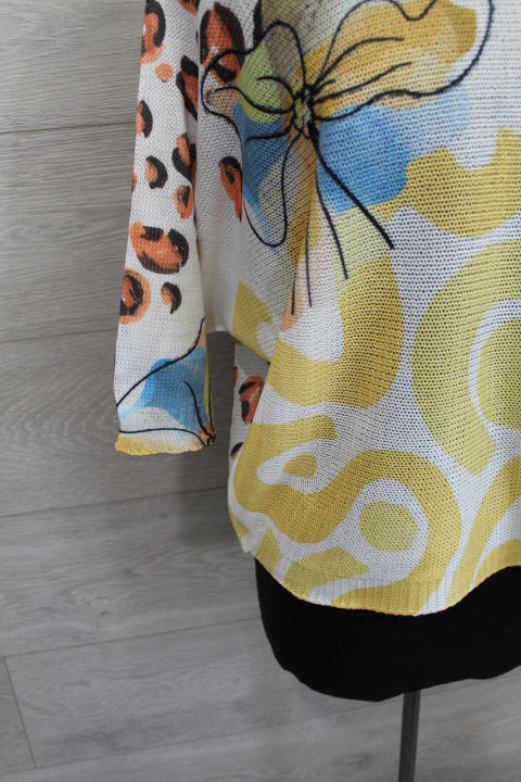 Boutique Karma - Pullover Print
