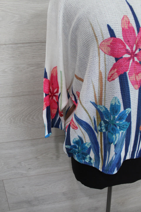 Boutique Karma - Pullover Print