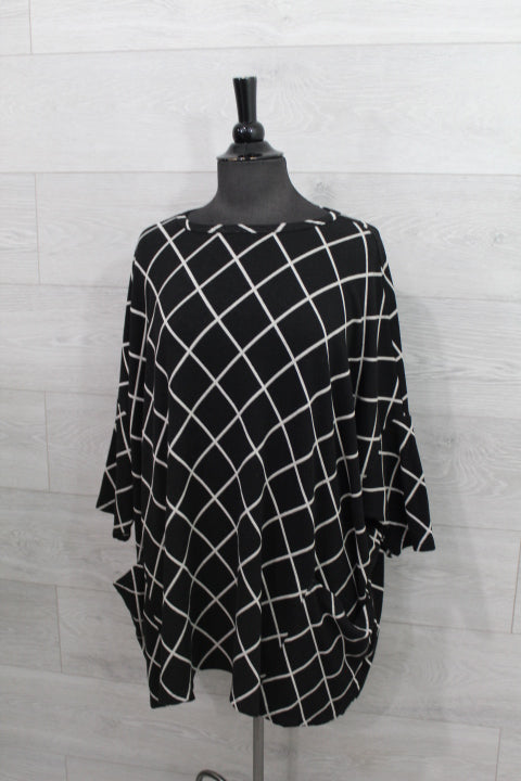 Cut Loose Diamond - One Size Pullover FINAL SALE ITEM