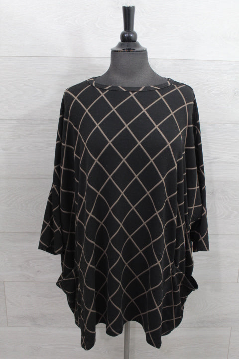 Cut Loose Diamond - One Size Pullover