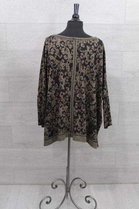 Cut Loose Floral Jacquard - One Size Deep V FINAL SALE ITEM