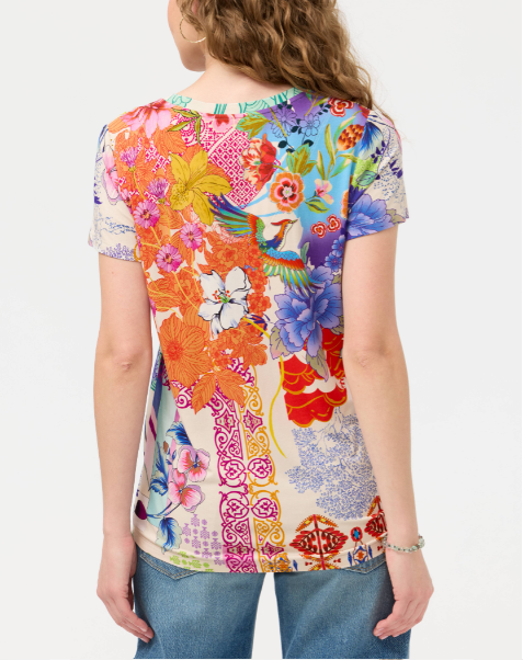 Johnny Was - The Janie Favorite Short Sleeve V‑Neck Tee Final Sale Item