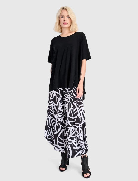 Alembika Essentials - Essential Trapeze Pullover Tee, Black
