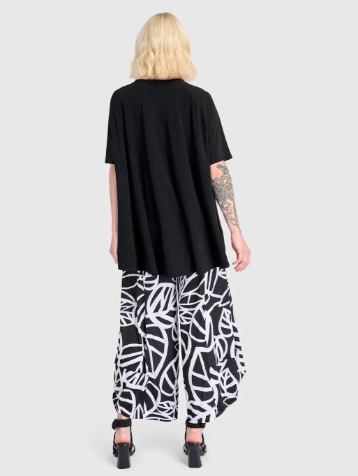 Alembika Essentials - Essential Trapeze Pullover Tee, Black