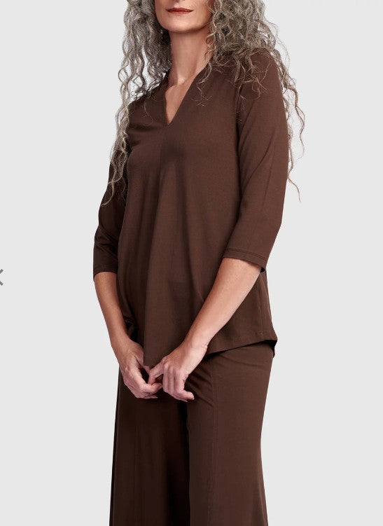 Alembika Essentials - Essential V-neck Top, Umber