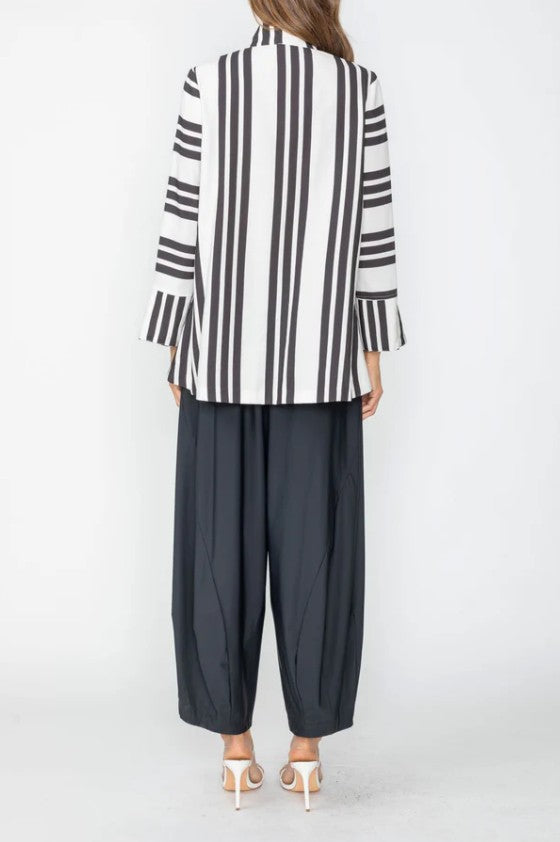 IC Collection - STRIPE JACKET WITH BUTTON CLOSURE