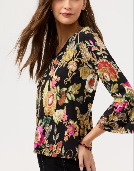 Johnny Was - V‑NECK FLUTE SLEEVE TEE