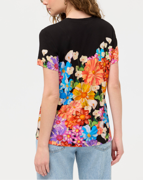 Johnny Was - The Janie Favorite Short Sleeve V‑Neck Tee Final Sale Item