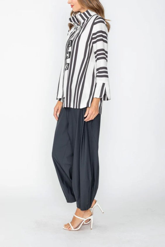 IC Collection - STRIPE JACKET WITH BUTTON CLOSURE
