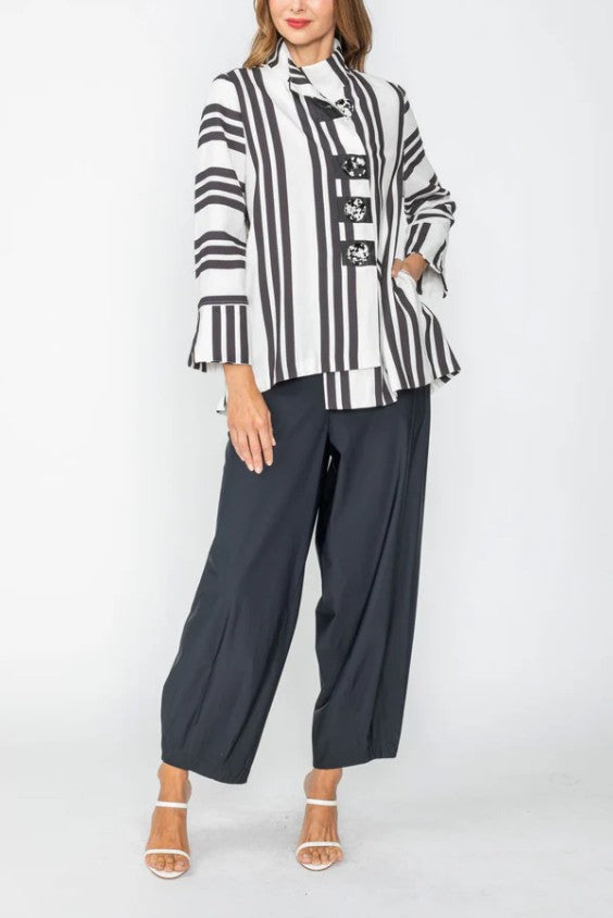 IC Collection - STRIPE JACKET WITH BUTTON CLOSURE