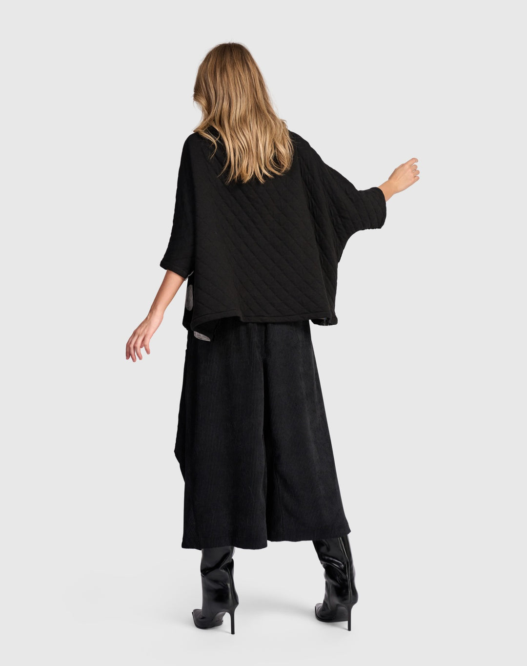 Alembika Tops - Everyday Velvet Funnel Pullover Top, Black/Silver Dot