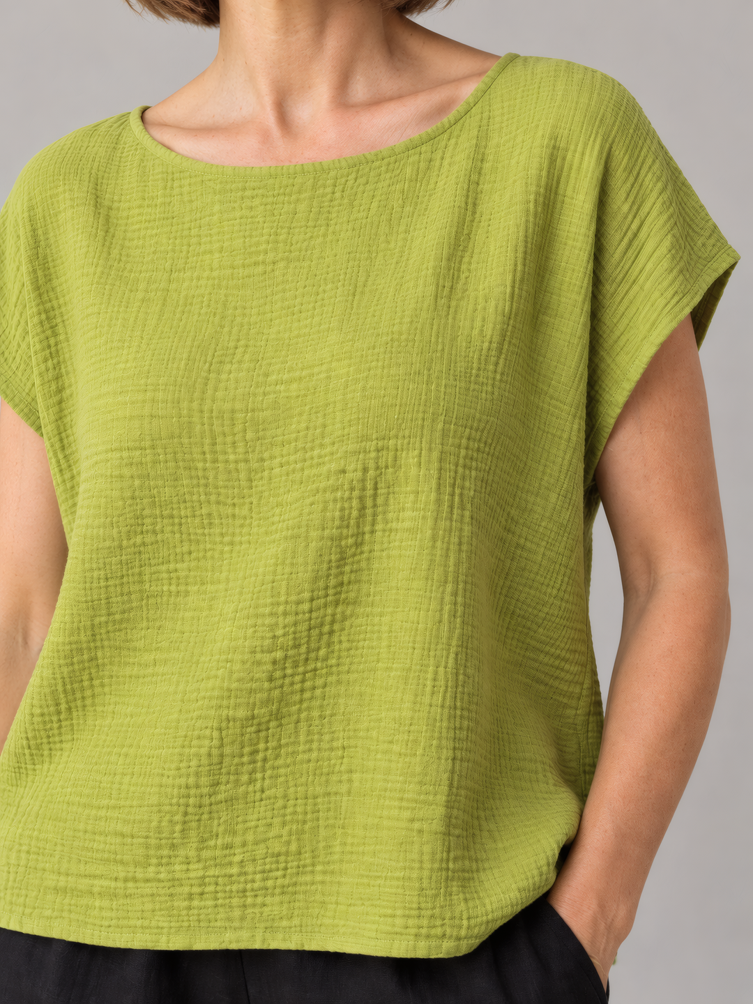 Bryn Walker Cotton Gauze Bess Shirt in Lacewing, close up of the fabric and details