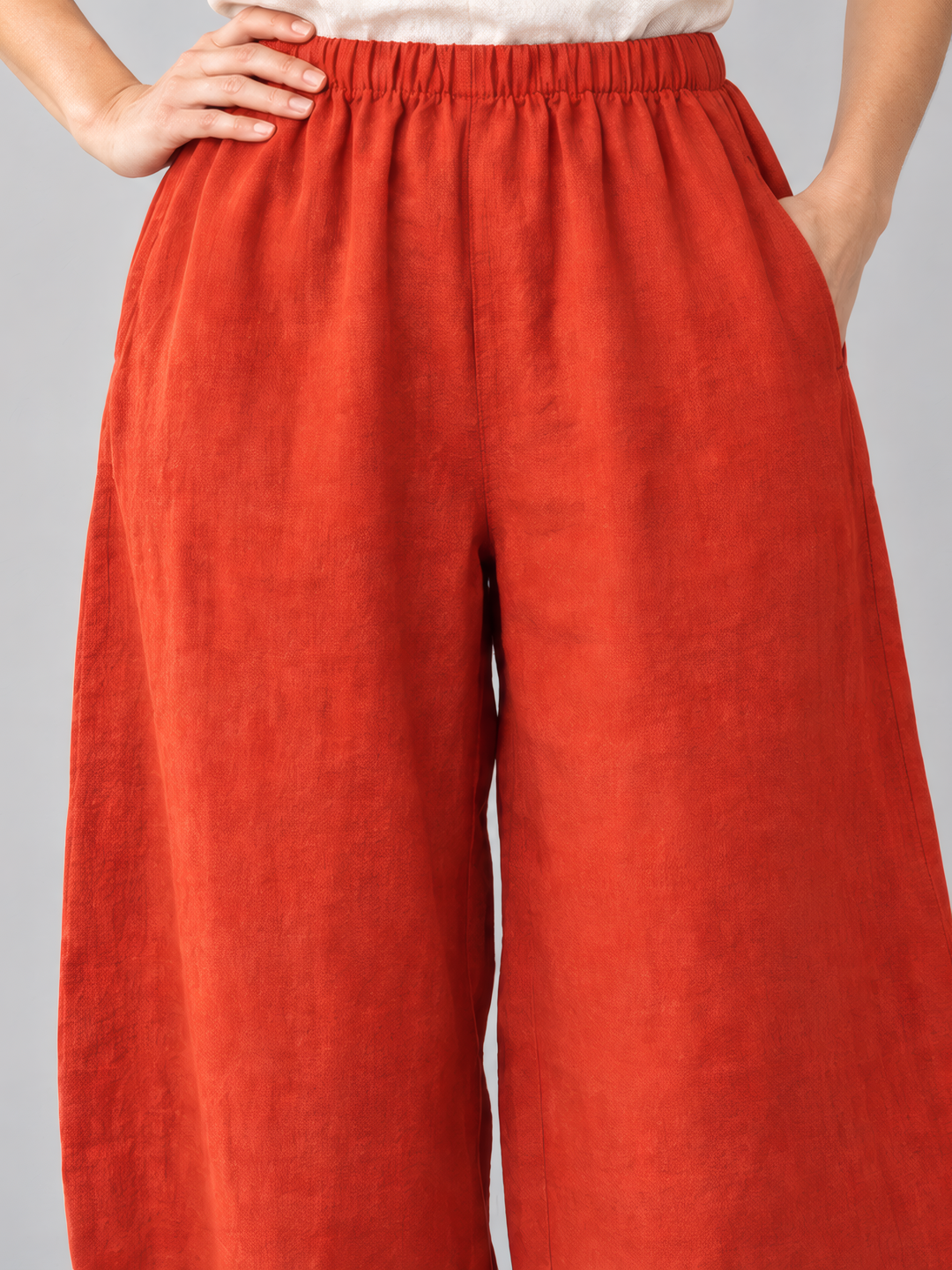 Bryn Walker Heavy Linen Oliver Pant in Uni, close up of the fabric and details