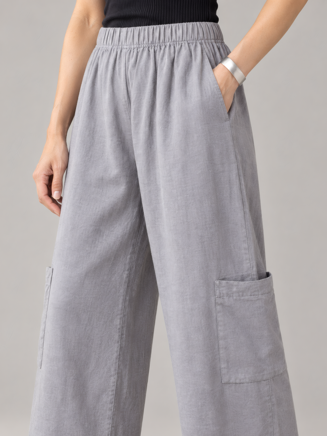 Bryn Walker Light Linen Casbah Pant in Gable, close up of the fabric and details