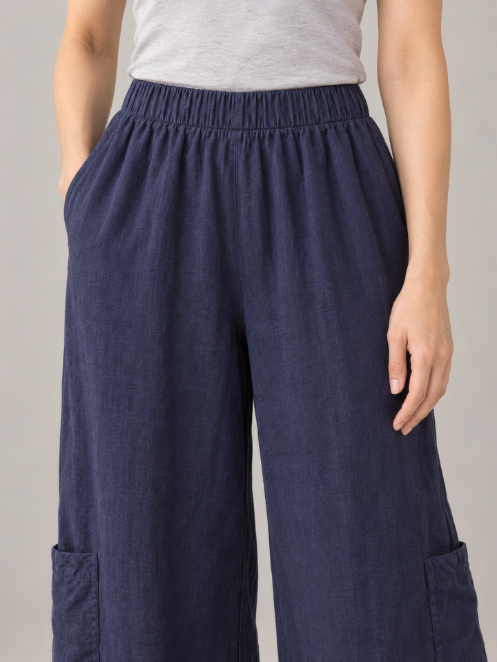 Bryn Walker Light Linen Casbah Pant in Starlight, close up of the fabric and details