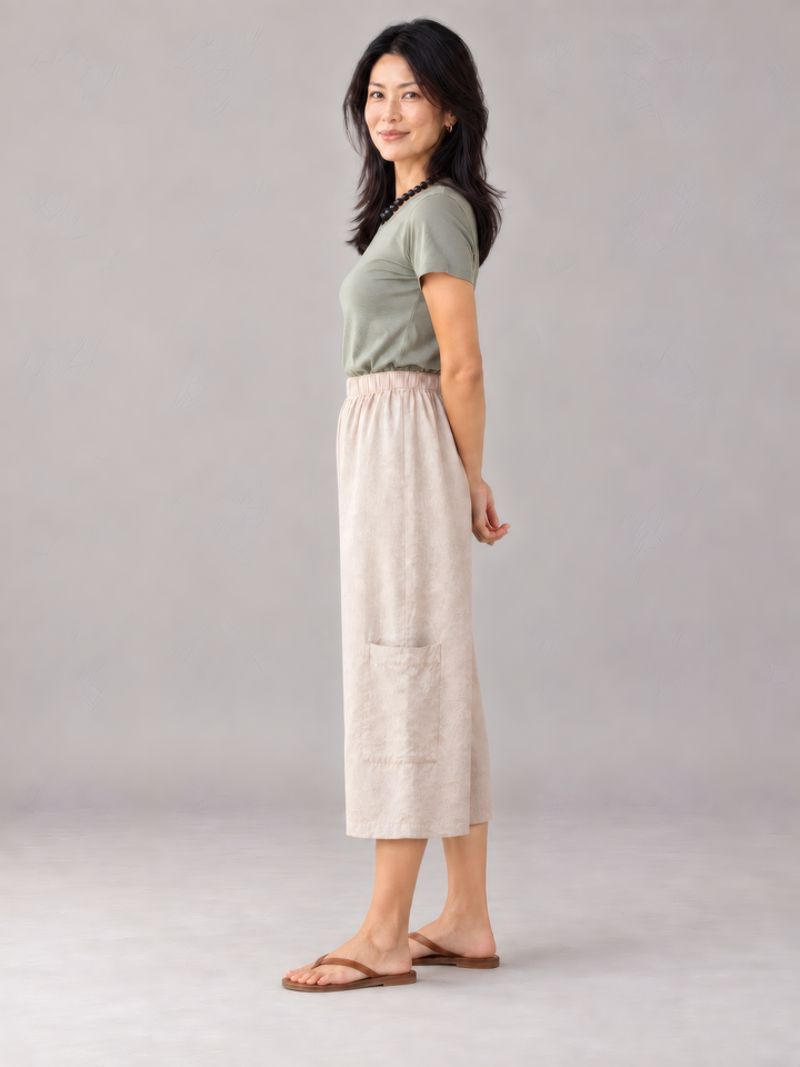 Bryn Walker Light Linen Casbah Pant in Tapioca, side view on model