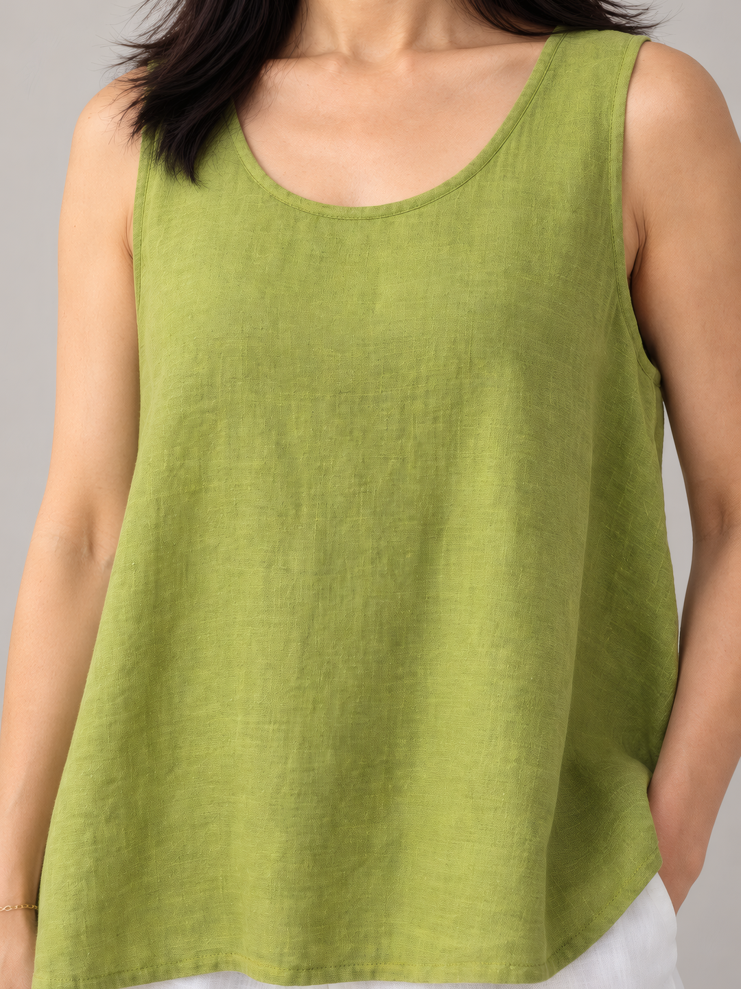 Bryn Walker Light Linen Huxley Tank in Lacewing, close up of the fabric and details