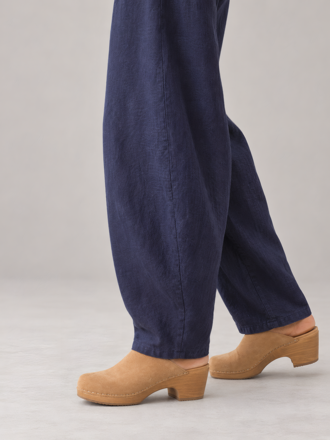 Bryn Walker Light Linen Oliver Pant in Stargaze, close up of the fabric and details