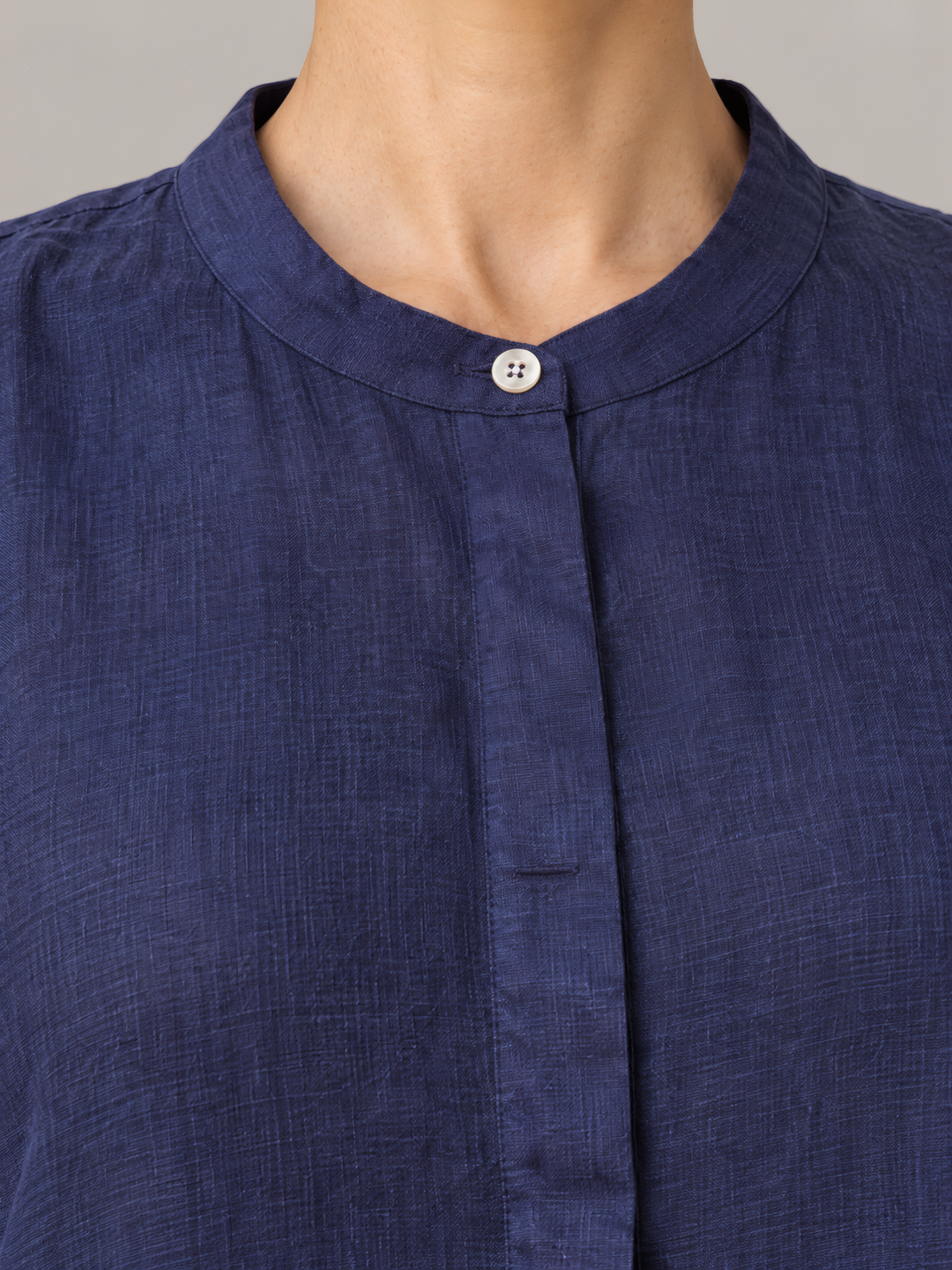Bryn Walker Light Linen Willa Tunic in Starlight, close up of the fabric and details