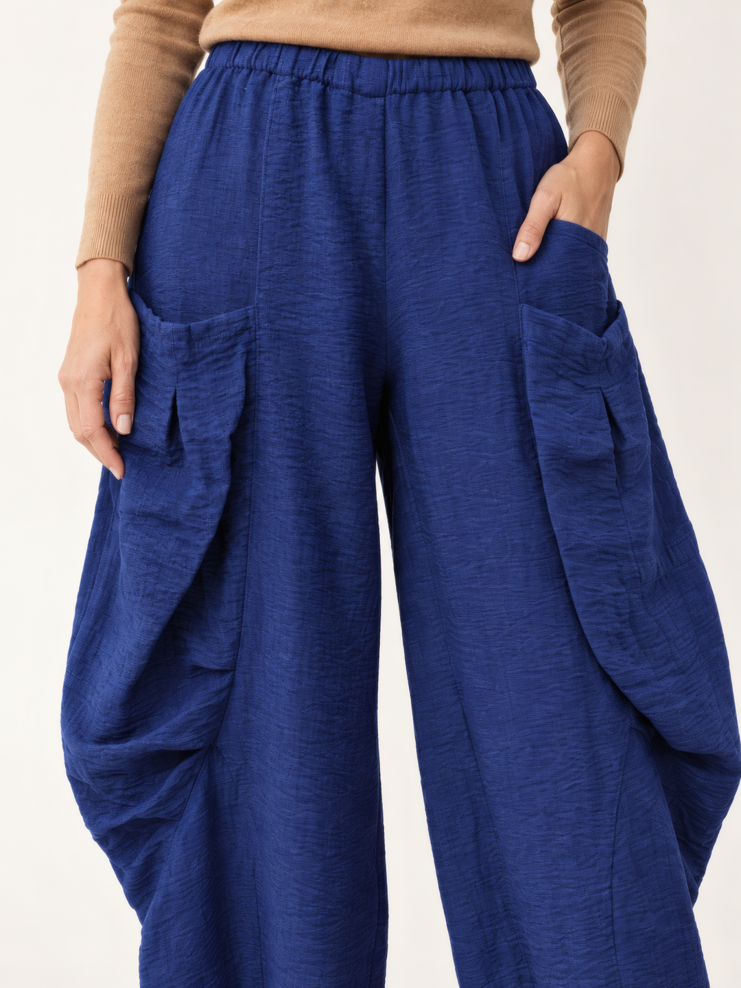Eleven Stitch Design By Gerties Double Pocket Pant in Midnight, close up of the fabric and details
