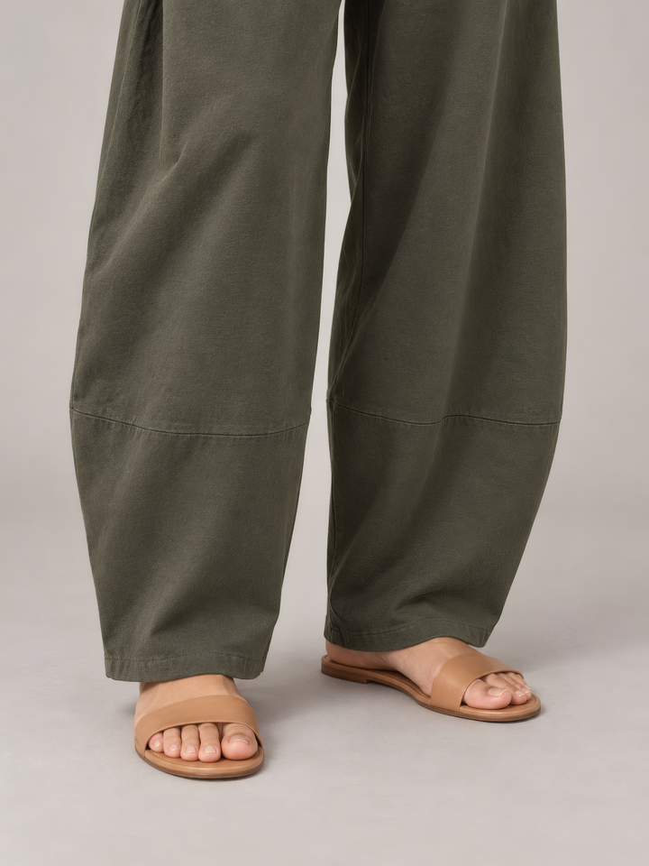 Pacific Cotton Oliver Pant in Peppercorn, close up of the fabric and details