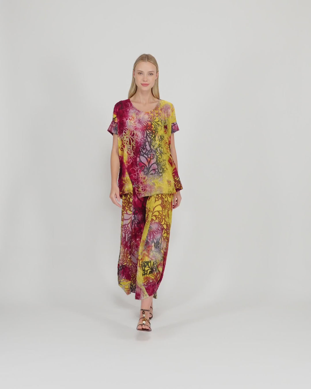 Alembika Tops - Reverie Trapeze Top, Raspberry/Gold